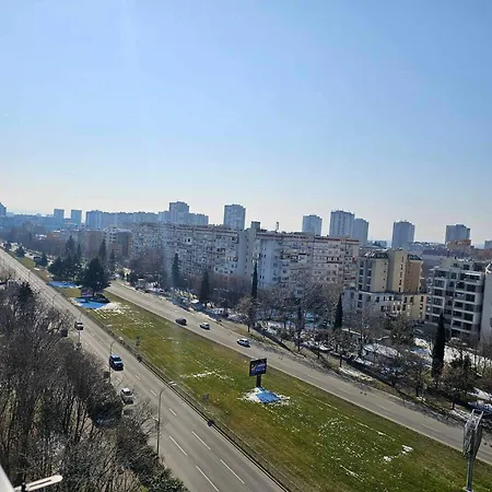 아파트 арена изгрев 부르가스